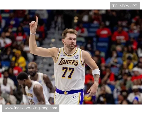 东契奇突分制造空位,独行侠外线火力再起 东契奇突分制造空位,独行侠外线火力再起