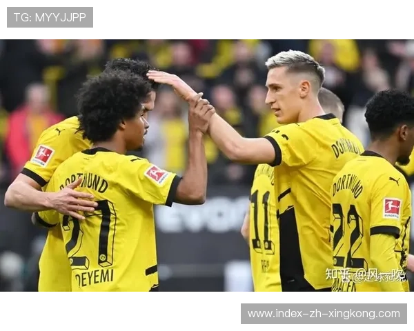 德甲多特边路组合犀利,比赛迅速倾向主队